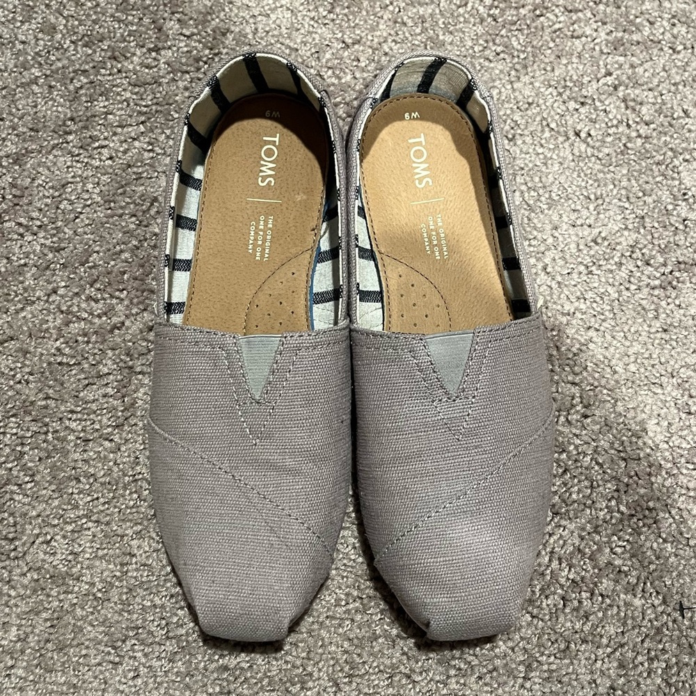 TOMS slip on shoes
